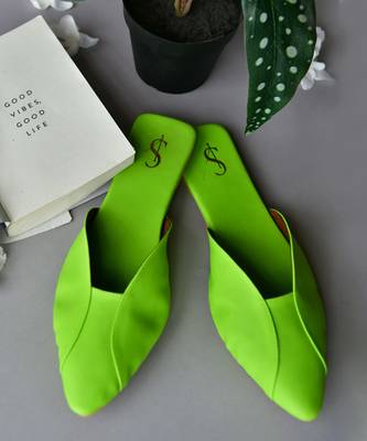 Green pop-up green flats 1
