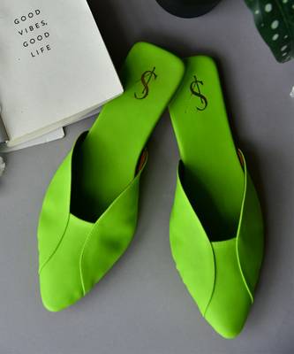 Green pop-up green flats 3