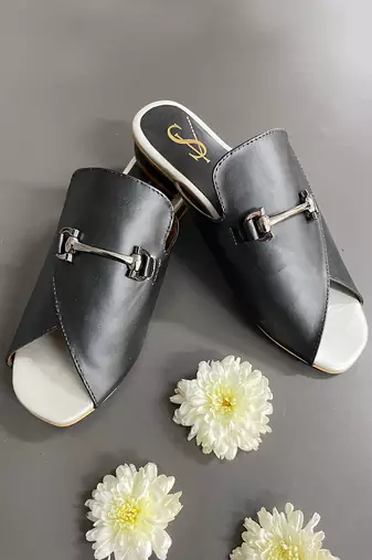 Black pep toe heels