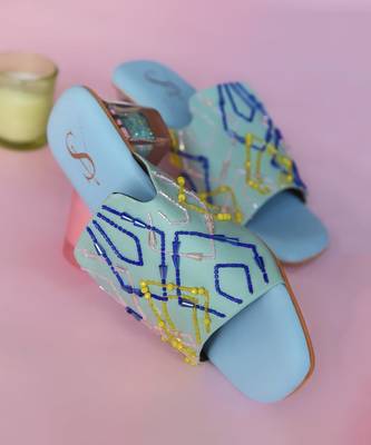 Blue geometrical glitter acrylic heel 1