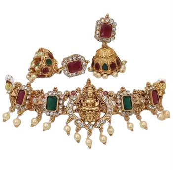 ALYESHA LATEST STYLISH CHOKER TRADITIONAL NECKLACE JEWELLERY SET FOR WOMEN 2