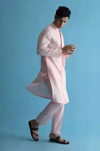 Auretta pink kurta set