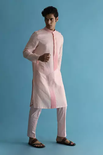 Auretta pink kurta set