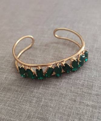 Emerald green amaana crystal cuff 3