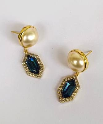 Sapphire cavi drop earrings 2
