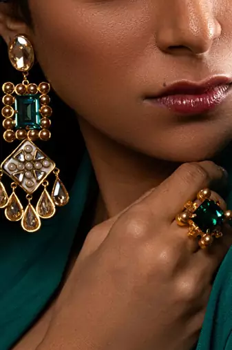 Green zahara earrings