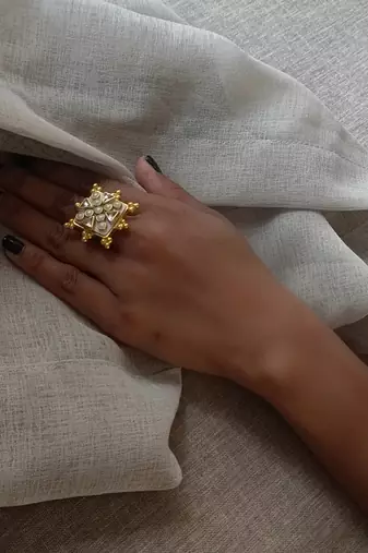 Gold viana mini ring