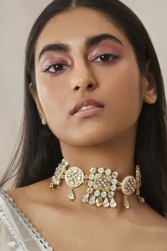 Gold veera choker