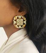 Gold suhaaya mini studs