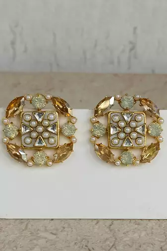 Gold suhaaya mini studs