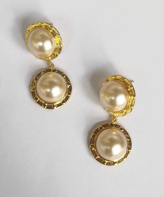 Gold sangria pearl luxe danglers 4