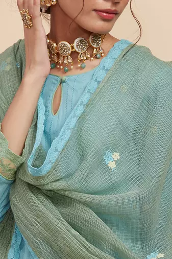 Emerald ruheen choker set
