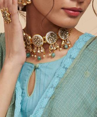 Emerald ruheen choker set 4