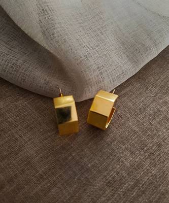 Gold cayla chunky hoops 4