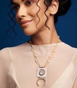 Mother of pearl dainty necklace