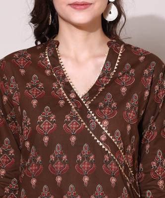 Anushil women cotton cambric v neck 3/4th sleeves printed kurti with golden lace work 2