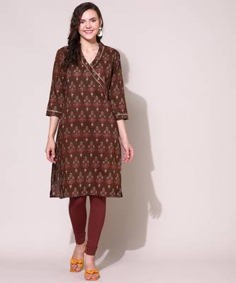 Anushil women cotton cambric v neck 3/4th sleeves printed kurti with golden lace work 4