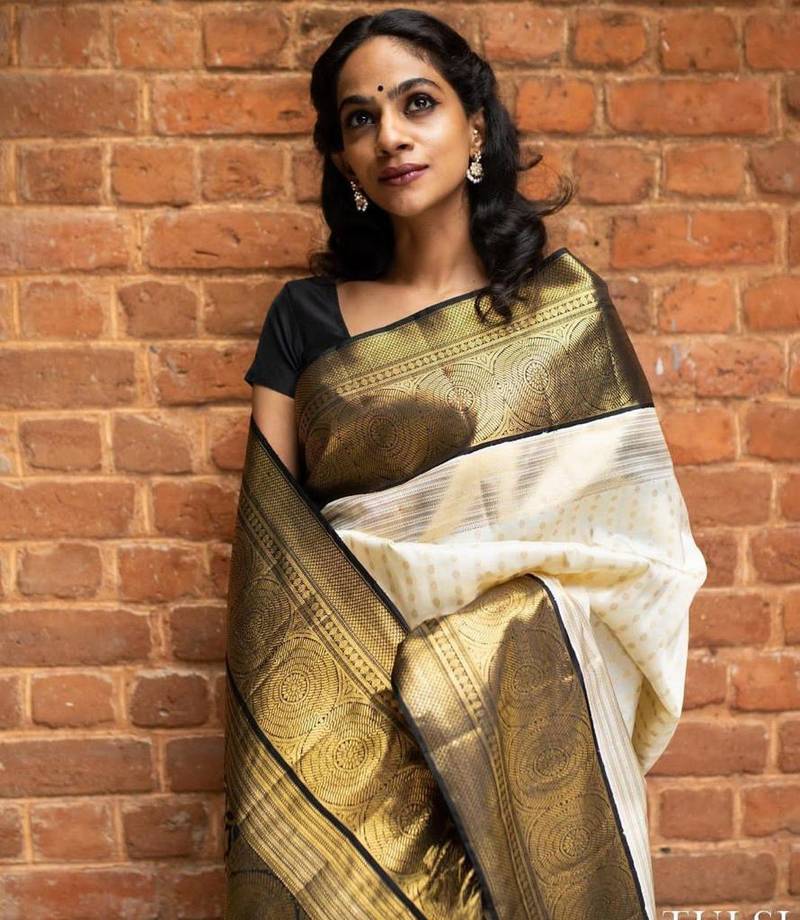 White Black Banarasi Silk Saree With Blouse Piece