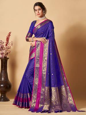 Charming soft kanjivaram silk blend Saree with rich golden zari weaves on pallu & border 2