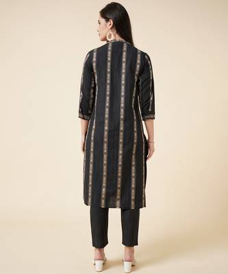 Anushil cotton checkered mandarin collar 3/4th sleeves straight kurta with pant set (colour - black) 2