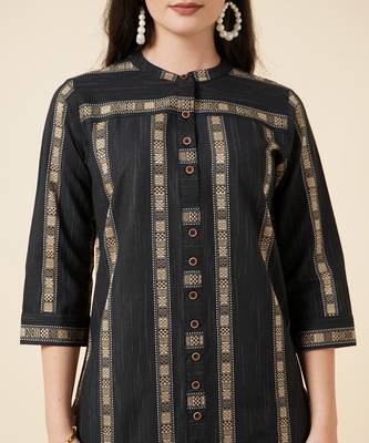 Anushil cotton checkered mandarin collar 3/4th sleeves straight kurta with pant set (colour - black) 3
