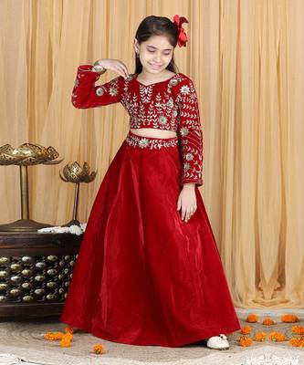 Maroon velvet lehenga set 2