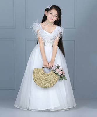 White furr detailing gown 3