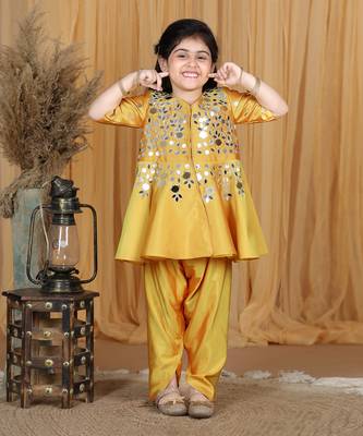 Mustard yellow kurta set 3
