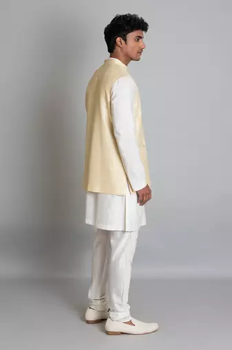 Pista green raw silk bandi