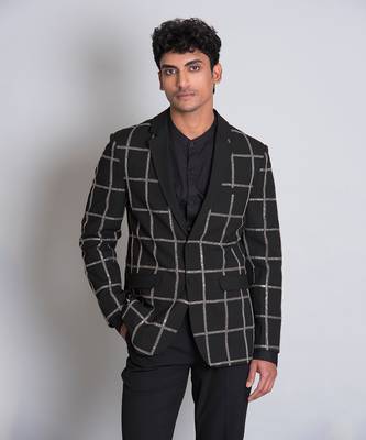 Black poly viscose coat with pant 4