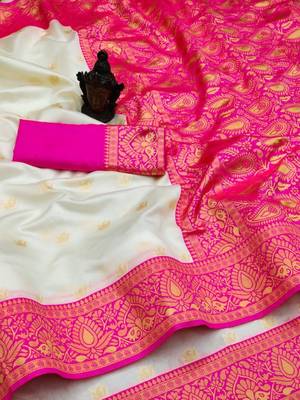 White Banarasi Silk Saree With Blouse Piece 5