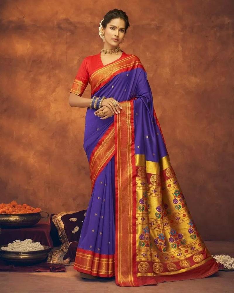 Purple Banarasi Silk Saree With Blouse Piece