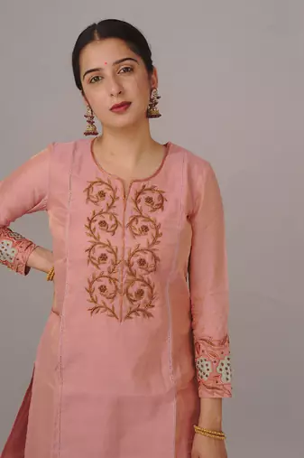 Pink tissue silk kurta set
