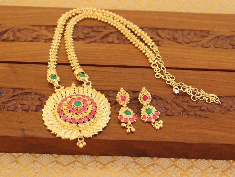 Micro gold  plated necklace set