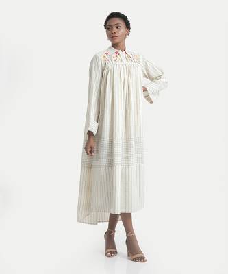 White sand clair fleur yoke dress 2