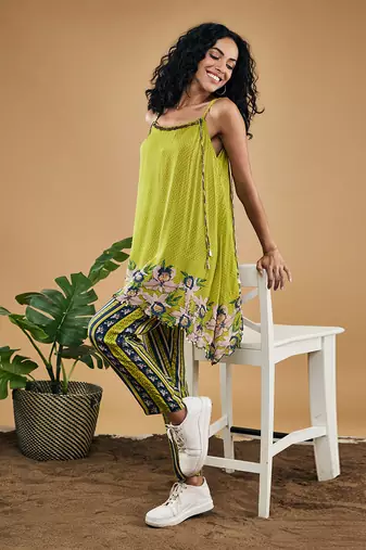 Green orchid bloom embellished top with pants