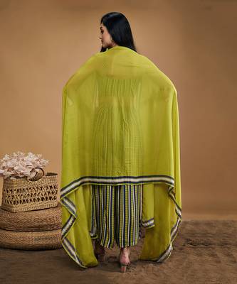 Green orchid bloom printed co ord set with cape 5