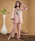 Peach zinnia applique high low shirt with pants
