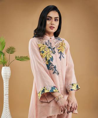 Peach zinnia applique high low shirt with pants 5