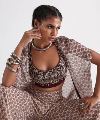 Brown printed cape set 3