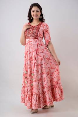 Women's Embroidered Anarkali kurta in Pink 1
