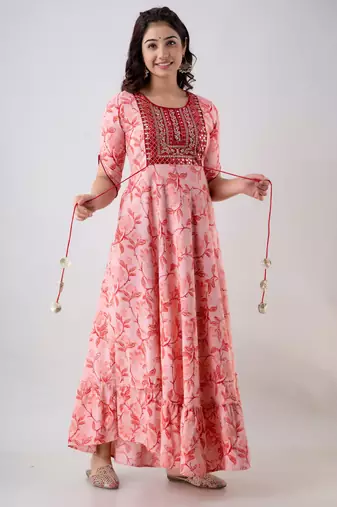 Women's Embroidered Anarkali kurta in Pink
