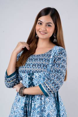 ftDiva Women's Rayon Printed Anarkali kurta in Blue 4