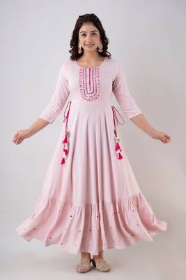 ftDiva Women's Embroidered Anarkali kurta in Pink 5