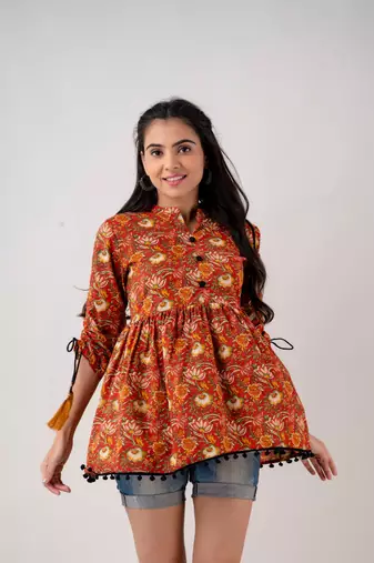 Women's Cotton Floral Printed Tunic in Red