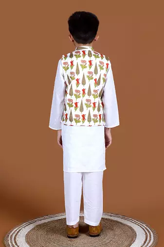 White jacket set