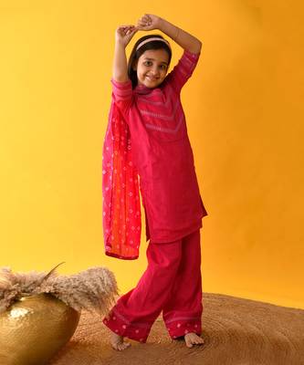 Pink lace kurta set 2