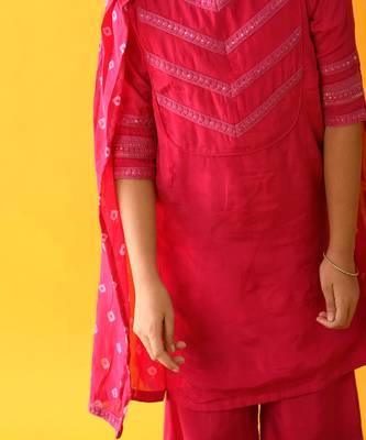 Pink lace kurta set 5