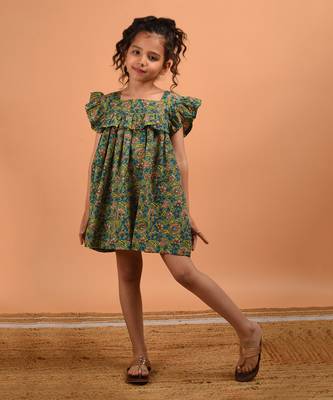 Green jungle midi dress 1
