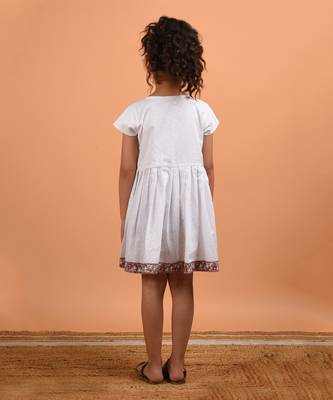 White border dress 4